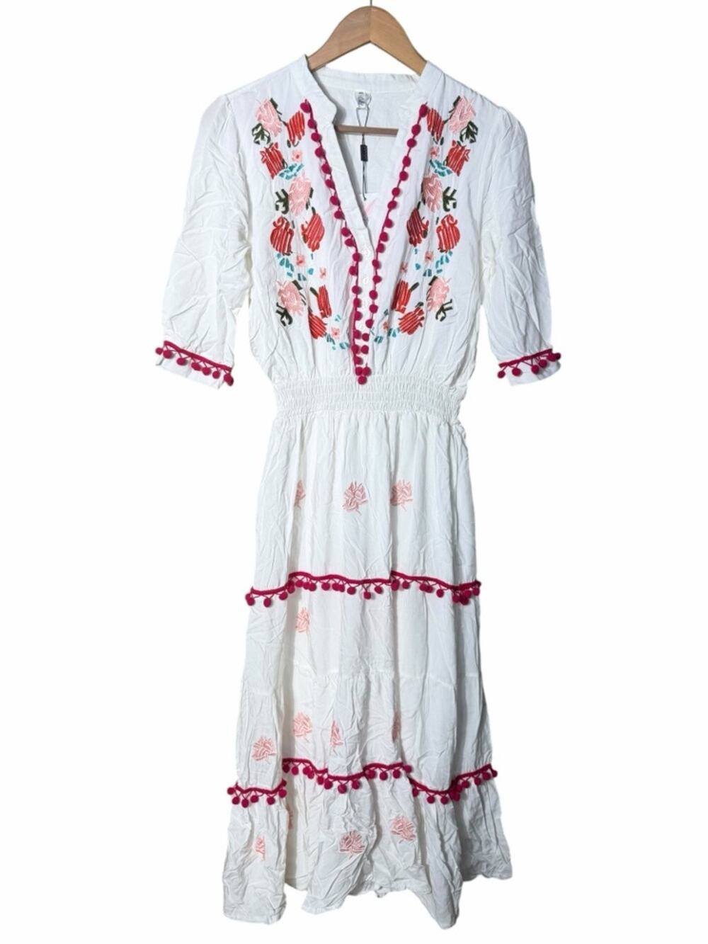 New Chicwish Stay Romance Embroidered Maxi Dress Size XS Boho Summer